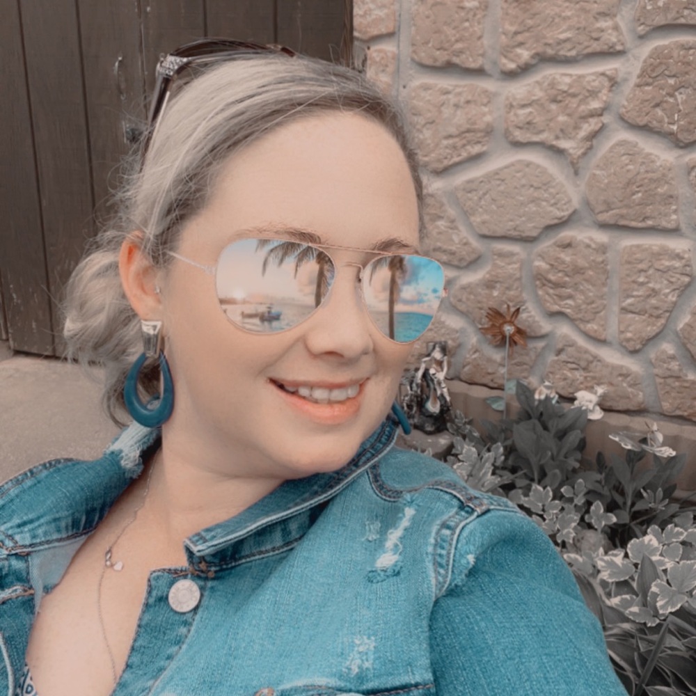 Meet your Posher, Becky